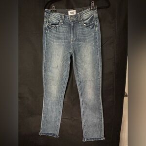 PAIGE HOXTON Ankle Peg Cropped Jeans with Vintage Appeal